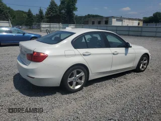 2014 BMW 3 Series 328i xDrive z VIN WBA3B5C50EP539273, wystawiony jako Copart lot #64083275 z przebiegiem Nie podano mil oraz Szkoda całkowita • Salvage title. Historia ofert i sprzedaży dostępna na DreamBid. Obrazek 3.