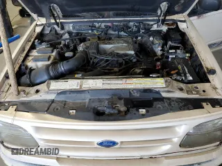 1996 Ford Explorer XLT z VIN 1FMDU32P0TZB87284, wystawiony jako Copart lot #82184024 z przebiegiem 117 882 mil mil oraz Nie do naprawy • Non repairable. Historia ofert i sprzedaży dostępna na DreamBid. Obrazek 12.