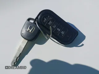 2004 Honda Civic LX z VIN 2HGES16594H525294, wystawiony jako IAAI lot #42261816 z przebiegiem Nie podano mil oraz . Historia ofert i sprzedaży dostępna na DreamBid. Obrazek 10.