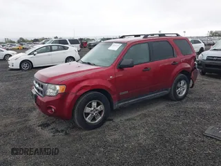 2008 Ford Escape XLT с VIN 1FMCU03108KC38240, выставлен на аукционе IAAI как лот 42121319 с пробегом 289 201 миль миль и . История ставок и продаж доступна на DreamBid. Изображение 17.