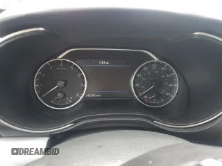 2017 Nissan Maxima SV z VIN 1N4AA6APXHC388273, wystawiony jako Copart lot #58419005 z przebiegiem 143 398 mil mil oraz Szkoda całkowita • Salvage title. Historia ofert i sprzedaży dostępna na DreamBid. Obrazek 9.