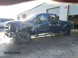 2022 Ford F-350 with VIN 1FT7W3BN2NED53597, listed as a Copart auction lot 72432694 with 32,087 mi miles and Salvage title. Bid and sale history available at DreamBid. Image 1.