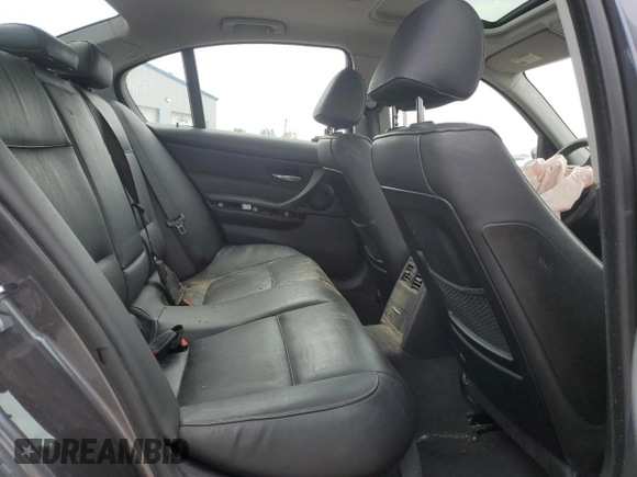 2006 BMW 3 Series 330i с VIN WBAVB33586PS15096, выставлен на аукционе Copart как лот 56873975 с пробегом 123 434 миль миль и Списание • Salvage title. История ставок и продаж доступна на DreamBid. Изображение 10.