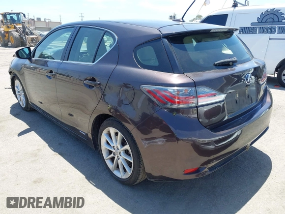 2012 Lexus CT 200h z VIN JTHKD5BH3C2111503, wystawiony jako IAAI lot #42314091 z przebiegiem 53 058 mil mil oraz . Historia ofert i sprzedaży dostępna na DreamBid. Obrazek 3.