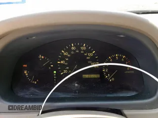 2001 Lexus RX 300 z VIN JTJHF10U310204364, wystawiony jako Copart lot #59035395 z przebiegiem 201 170 mil mil oraz Szkoda całkowita • Salvage title. Historia ofert i sprzedaży dostępna na DreamBid. Obrazek 9.