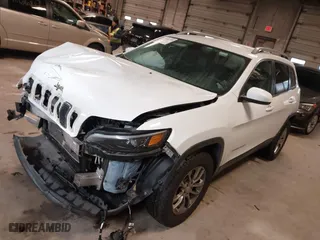 2019 Jeep Cherokee Latitude Plus with VIN 1C4PJMLB1KD254697, listed as a IAAI auction lot 42018110 with 174,222 mi miles. Bid and sale history available at carsss.com. Image 17.