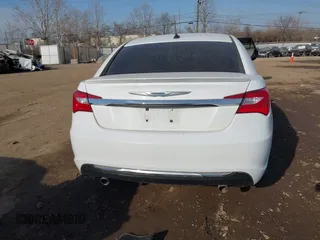 2013 Chrysler 200 Limited with VIN 1C3CCBCG9DN504407, listed as a IAAI auction lot 41790307 with 152,461 mi miles. Bid and sale history available at carsss.com. Image 16.