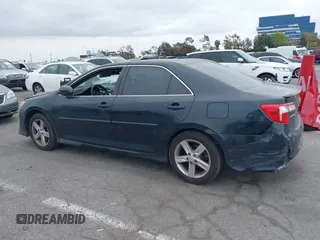 2014 Toyota Camry L z VIN 4T1BF1FK5EU776769, wystawiony jako IAAI lot #41856883 z przebiegiem 168 242 mil mil oraz . Historia ofert i sprzedaży dostępna na DreamBid. Obrazek 14.