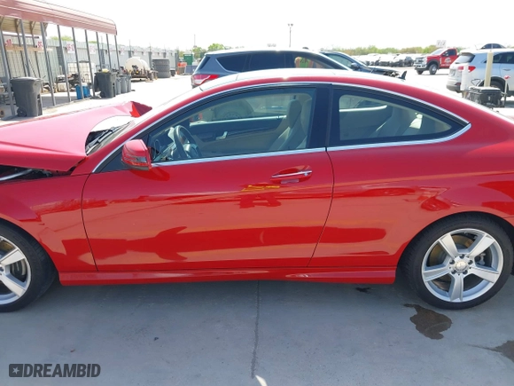 2013 Mercedes-Benz C-Class C 250 with VIN WDDGJ4HB3DG011781, listed as a IAAI auction lot 41862262 with 104,870 mi miles. Bid and sale history available at carsss.com. Image 14.