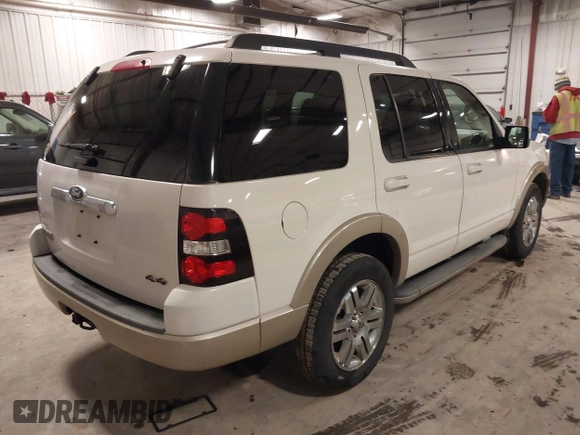 2010 Ford Explorer Eddie Bauer with VIN 1FMEU7EE5AUB13603, listed as a IAAI auction lot 41499590 with 218,425 mi miles. Bid and sale history available at carsss.com. Image 4.