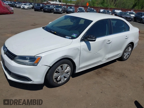 2013 Volkswagen Jetta SE z VIN 3VWDP7AJXDM207119, wystawiony jako IAAI lot #42155020 z przebiegiem 144 836 mil mil oraz . Historia ofert i sprzedaży dostępna na DreamBid. Obrazek 2.