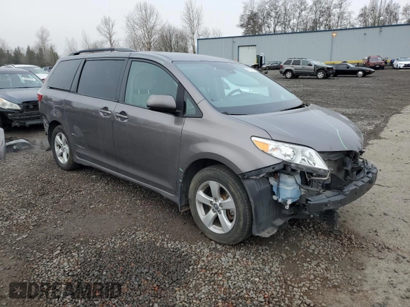 2019 Toyota Sienna LE Auto Access Seat with VIN 5TDKZ3DC1KS009648, listed as a Copart auction lot 88154995 with 68,417 mi miles and Salvage Title. Bid and sale history available at DreamBid. Image 4.
