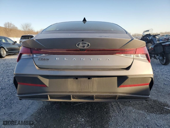 2024 Hyundai Elantra SEL with VIN KMHLM4DG5RU670502, listed as a Copart auction lot 48456615 with 17,817 mi miles and Salvage Title. Bid and sale history available at carsss.com. Image 6.