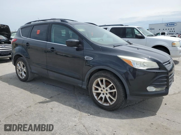 2013 Ford Escape SE z VIN 1FMCU0GX9DUD85489, wystawiony jako Copart lot #55522295 z przebiegiem 197 705 mil mil oraz Czysty tytuł • Clean title. Historia ofert i sprzedaży dostępna na DreamBid. Obrazek 4.