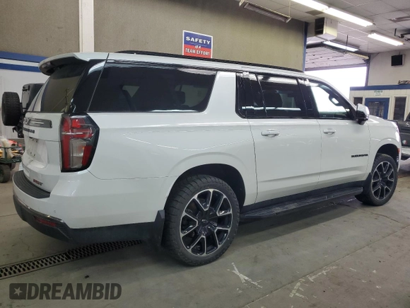 2022 Chevrolet Suburban RST with VIN 1GNSKEKD4NR341895, listed as a Copart auction lot 45866445 with 47,571 mi miles and Salvage title. Bid and sale history available at DreamBid. Image 3.