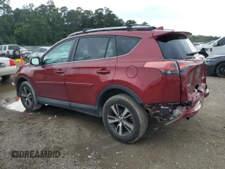 2018 Toyota RAV4 XLE with VIN 2T3WFREV7JW464160, listed as a Copart auction lot 63872925 with 70,826 mi miles and Salvage title. Bid and sale history available at DreamBid. Image 2.