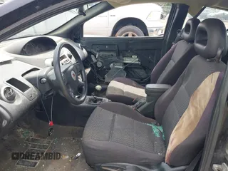2006 Saturn ION z VIN 1G8AM15F36Z112883, wystawiony jako IAAI lot #42219902 z przebiegiem 221 769 mil mil oraz . Historia ofert i sprzedaży dostępna na DreamBid. Obrazek 5.