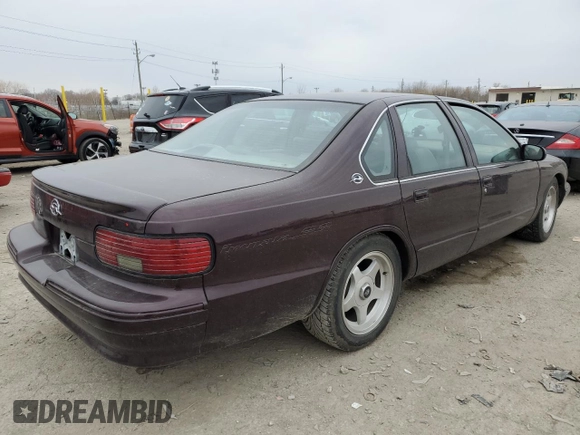 1995 Chevrolet Caprice with VIN 1G1BL52P5SR146120, listed as a Copart auction lot 50930555 with 938,938 mi miles and Non repairable. Bid and sale history available at DreamBid. Image 3.