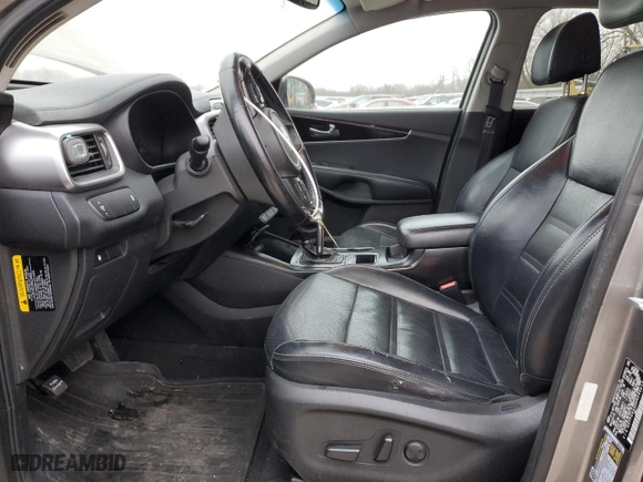 2017 Kia Sorento LX with VIN 5XYPG4A35HG280613, listed as a Copart auction lot 87032224 with 162,830 mi miles and Non Repairable. Bid and sale history available at carsss.com. Image 7.