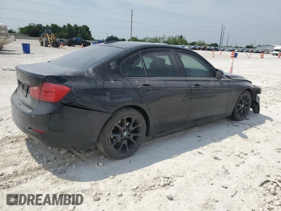 2013 BMW 3 Series 328i z VIN WBA3C1C52DK103610, wystawiony jako Copart lot #53540965 z przebiegiem 133 019 mil mil oraz Szkoda całkowita • Salvage title. Historia ofert i sprzedaży dostępna na DreamBid. Obrazek 3.