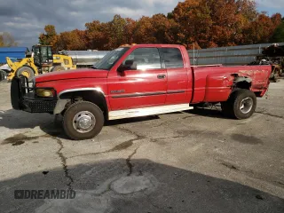 2002 Dodge Ram 3500 with VIN 3B7MF33652M205850, listed as a Copart auction lot 76749504 with 220,734 mi miles and Salvage Title. Bid and sale history available at carsss.com. Image 1.