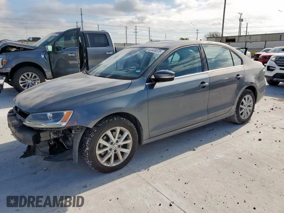 2013 Volkswagen Jetta SE с VIN 3VWDP7AJ7DM397879, выставлен на аукционе Copart как лот 62449575 с пробегом 88 237 миль миль и Списание • Salvage title. История ставок и продаж доступна на DreamBid. Изображение 1.