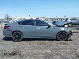 2017 Nissan Altima S z VIN 1N4AL3AP5HC234322, wystawiony jako IAAI lot #41947565 z przebiegiem 174 659 mil mil oraz . Historia ofert i sprzedaży dostępna na DreamBid. Obrazek 13.