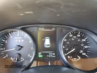2017 Nissan Rogue SV с VIN 5N1AT2MV3HC749183, выставлен на аукционе Copart как лот 63508855 с пробегом 71 473 миль миль и Списание • Salvage title. История ставок и продаж доступна на DreamBid. Изображение 9.