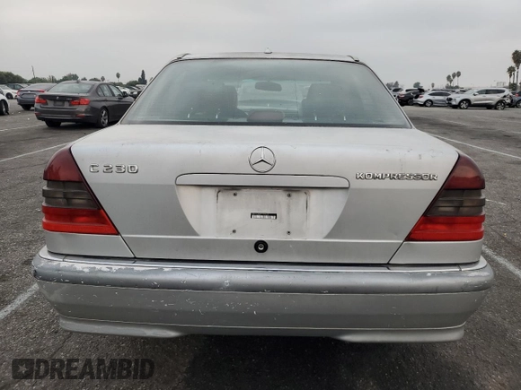 2000 Mercedes-Benz C 230 Kompressor with VIN WDBHA24G4YF929022, listed as a Copart auction lot 76266134 with 197,452 mi miles and Clean Title. Bid and sale history available at carsss.com. Image 6.