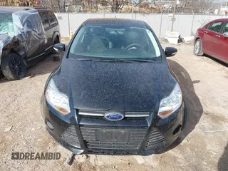 2013 Ford Focus SE z VIN 1FADP3F28DL312357, wystawiony jako IAAI lot #41798311 z przebiegiem 98 280 mil mil oraz . Historia ofert i sprzedaży dostępna na DreamBid. Obrazek 12.