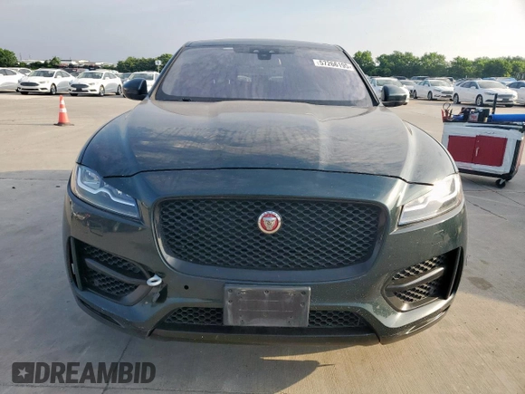 2017 Jaguar F-Pace 20d R-Sport with VIN SADCL2BN4HA085511, listed as a Copart auction lot 57266195 with 138,877 mi miles and Clean Title. Bid and sale history available at DreamBid. Image 5.