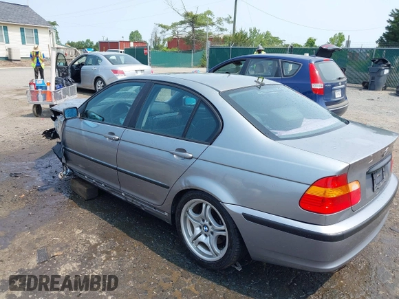 2004 BMW 3 Series 325i z VIN WBAET37484NJ83466, wystawiony jako IAAI lot #42409512 z przebiegiem 98 955 mil mil oraz . Historia ofert i sprzedaży dostępna na DreamBid. Obrazek 3.