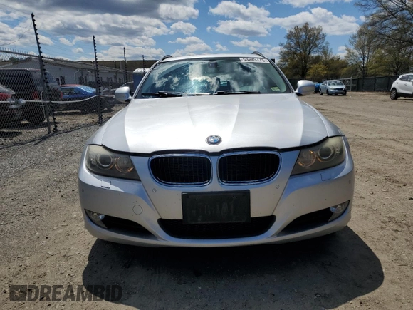 2011 BMW 3 Series 328i xDrive with VIN WBAUU3C51BA541860, listed as a Copart auction lot 53249775 with 108,462 mi miles and Clean title. Bid and sale history available at DreamBid. Image 5.