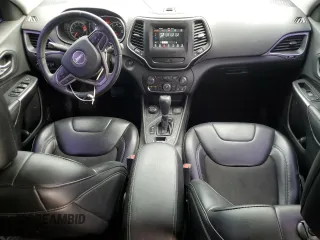 2019 Jeep Cherokee Altitude with VIN 1C4PJMLB4KD181048, listed as a Copart auction lot 60683595 with 68,864 mi miles and Salvage title. Bid and sale history available at DreamBid. Image 8.