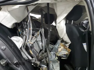 2024 Nissan Versa S z VIN 3N1CN8DVXRL881568, wystawiony jako Copart lot #49678335 z przebiegiem Nie podano mil oraz Nie do naprawy • Non repairable. Historia ofert i sprzedaży dostępna na DreamBid. Obrazek 10.
