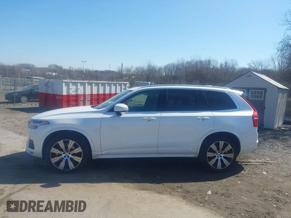2021 Volvo XC90 Momentum with VIN YV4A221K5M1677620, listed as a IAAI auction lot 41753517 with 67,000 mi miles. Bid and sale history available at carsss.com. Image 14.
