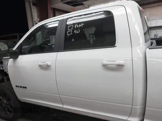 2024 Ram 2500 Laramie with VIN 3C6UR5FJ7RG143466, listed as a IAAI auction lot 41753978 with 9,996 mi miles. Bid and sale history available at carsss.com. Image 15.
