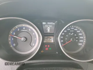 2014 Hyundai Elantra GT GL with VIN KMHD25LH7EU231533, listed as a Copart auction lot 43733985 with 95,689 mi miles and Salvage Title. Bid and sale history available at carsss.com. Image 9.