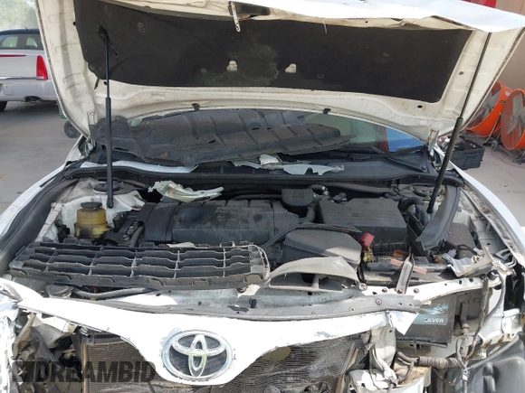 2011 Toyota Camry LE z VIN 4T1BF3EK6BU631409, wystawiony jako IAAI lot #42313431 z przebiegiem 117 409 mil mil oraz . Historia ofert i sprzedaży dostępna na DreamBid. Obrazek 10.