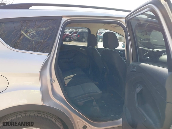 2016 Ford Escape SE with VIN 1FMCU9GXXGUA28718, listed as a IAAI auction lot 41754533 with 140,008 mi miles. Bid and sale history available at carsss.com. Image 8.