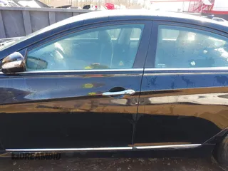 2014 Hyundai Sonata Hybrid Limited with VIN KMHEC4A46EA110201, listed as a IAAI auction lot 41427483 with 81,957 mi miles. Bid and sale history available at carsss.com. Image 14.