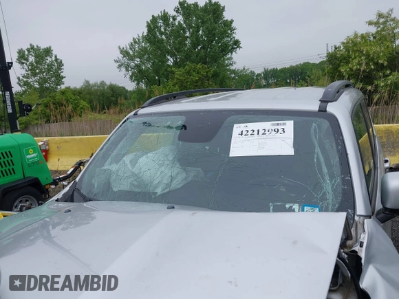 2018 Jeep Renegade Latitude with VIN ZACCJBBB0JPH13481, listed as a IAAI auction lot 42212993 with 76,914 mi miles and . Bid and sale history available at DreamBid. Image 18.
