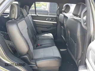 2017 Ford Explorer XLT z VIN 1FM5K7D80HGB90292, wystawiony jako IAAI lot #42548449 z przebiegiem 53 833 mil mil oraz . Historia ofert i sprzedaży dostępna na DreamBid. Obrazek 8.