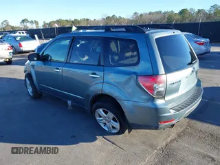 2010 Subaru Forester X Limited с VIN JF2SH6DC7AH724104, выставлен на аукционе IAAI как лот 41253857 с пробегом 109 532 миль миль и . История ставок и продаж доступна на DreamBid. Изображение 3.