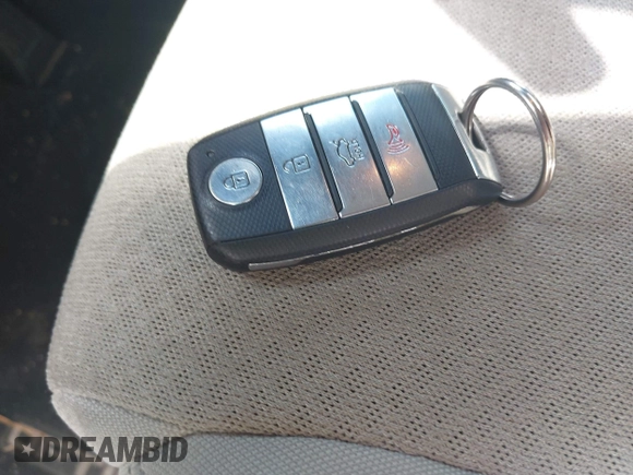 2017 Kia Optima z VIN KNAGT4LC8H5004537, wystawiony jako IAAI lot #42469956 z przebiegiem 101 669 mil mil oraz . Historia ofert i sprzedaży dostępna na DreamBid. Obrazek 11.