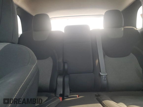 2018 Jeep Cherokee Latitude Tech Connect z VIN 1C4PJMCB4JD588804, wystawiony jako Copart lot #59859525 z przebiegiem 89 217 mil mil oraz Szkoda całkowita • Salvage title. Historia ofert i sprzedaży dostępna na DreamBid. Obrazek 10.