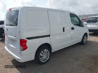 2020 Nissan NV200 SV z VIN 3N6CM0KN9LK703701, wystawiony jako IAAI lot #42401438 z przebiegiem 76 186 mil mil oraz . Historia ofert i sprzedaży dostępna na DreamBid. Obrazek 4.