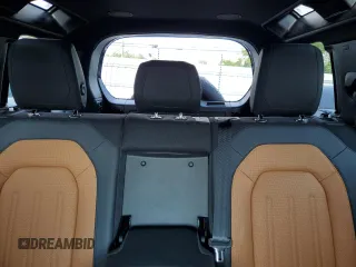 2021 Land Rover Defender с VIN SALEX7RU7M2038165, выставлен на аукционе Copart как лот 65422644 с пробегом 24 207 миль миль и Списание • Salvage title. История ставок и продаж доступна на DreamBid. Изображение 10.