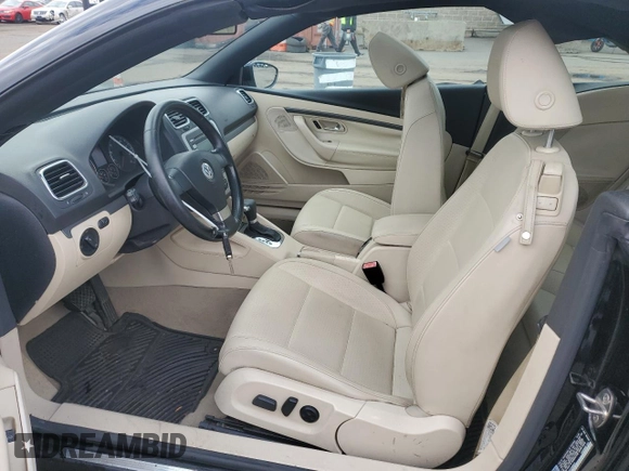 2009 Volkswagen Eos Komfort с VIN WVWBA71F19V006813, выставлен на аукционе Copart как лот 51868645 с пробегом 79 038 миль миль и Чистый • Clean title. История ставок и продаж доступна на DreamBid. Изображение 7.