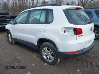 2017 Volkswagen Tiguan S with VIN WVGBV7AX3HK020883, listed as a IAAI auction lot 41782168 with 87,650 mi miles and . Bid and sale history available at DreamBid. Image 3.
